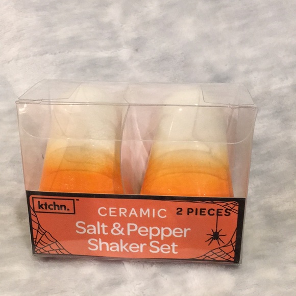 Ceramic Candy Corn Salt Pepper Shaker Set of Two NWT 3”x1.75” - Picture 15 of 15